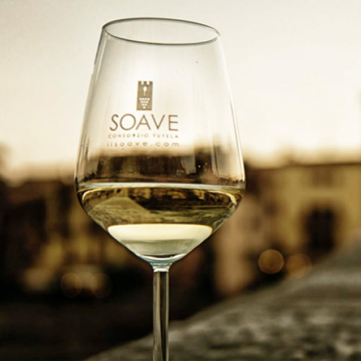 Discover now: SOAVE CLASSICO Light & Fresh